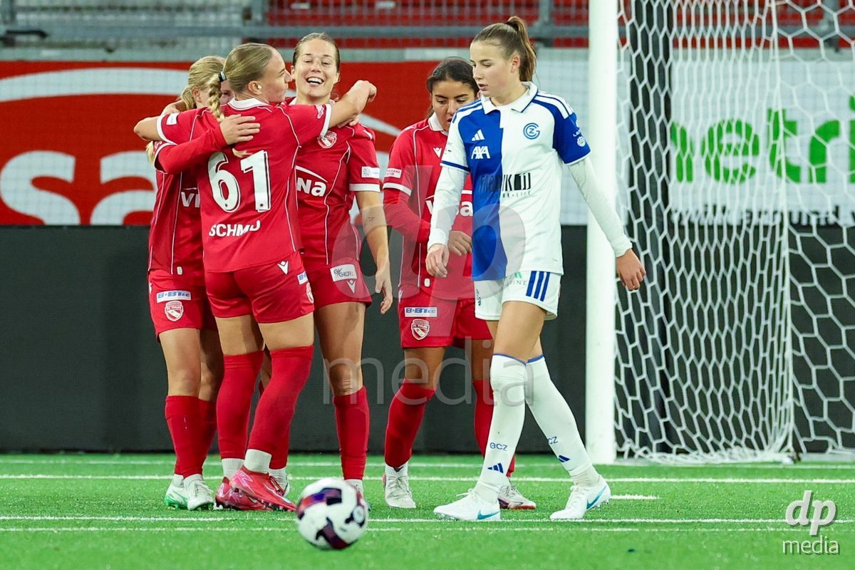 THUN, SWITZERLAND - OCTOBER 25: Goal for the FC Thun scored by Selina Jud from FC Thun Frauen during the AXA Women's Cup match between FC Thun and GC Frauenfussball at Visana Stadion on October 25, 2026 in Thun, Switzerland.