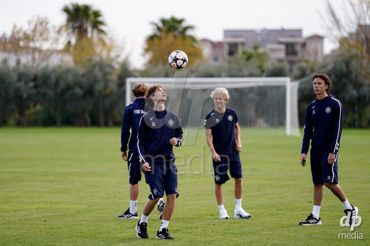 SIDE, TURKIYE - OCTOBER 28: Players of Denmark arrival during the International Friendly match between Denmark U16 and Saudi Arabia U16 at Emirhan Sport Complex on October 28, 2026 in Side, Turkiye.