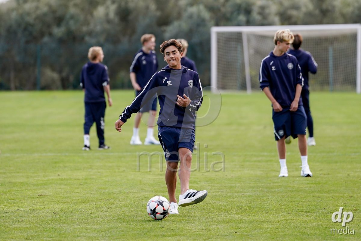 SIDE, TURKIYE - OCTOBER 28: Players of Denmark arrival during the International Friendly match between Denmark U16 and Saudi Arabia U16 at Emirhan Sport Complex on October 28, 2026 in Side, Turkiye.