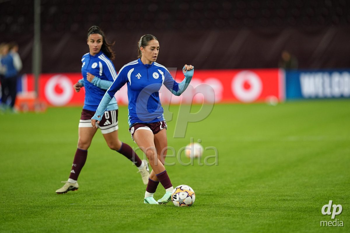 GENEVA, SWITZERLAND - OCTOBER 28: Amina Muratovic of Servette FC Chenois Feminin during warmup before the UEFA Women's Champions League match between Servette FC Chenois Feminin and OH Leuven at Stade de Geneve on October 28, 2026 in Geneva, Switzerland.