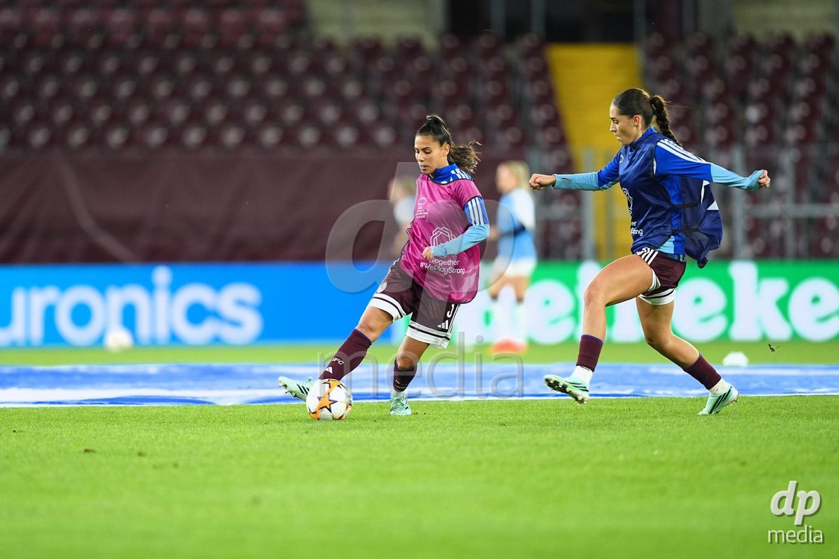GENEVA, SWITZERLAND - OCTOBER 28: Daina Bourma and Amina Muratovic of Servette FC Chenois Feminin during warmup before the UEFA Women's Champions League match between Servette FC Chenois Feminin and OH Leuven at Stade de Geneve on October 28, 2026 in Geneva, Switzerland.
