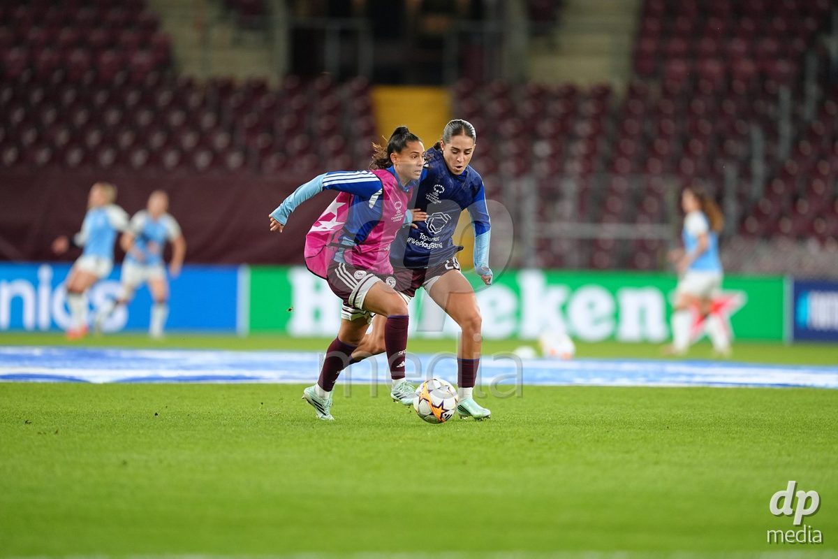 GENEVA, SWITZERLAND - OCTOBER 28: Amina Muratovic and Daina Bourma of Servette FC Chenois Feminin during warmup before the UEFA Women's Champions League match between Servette FC Chenois Feminin and OH Leuven at Stade de Geneve on October 28, 2026 in Geneva, Switzerland.