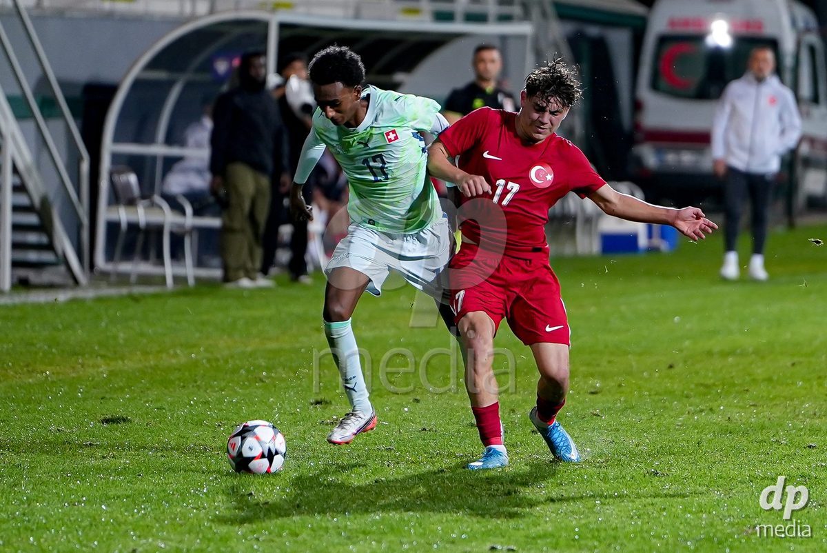 SIDE, TURKIYE - OCTOBER 28: Sinani Elon of Switzerland battles for the ball during the International Friendly match between Switzerland and Turkiye at Emirhan Sport Complex on October 28, 2026 in Side, Turkiye.