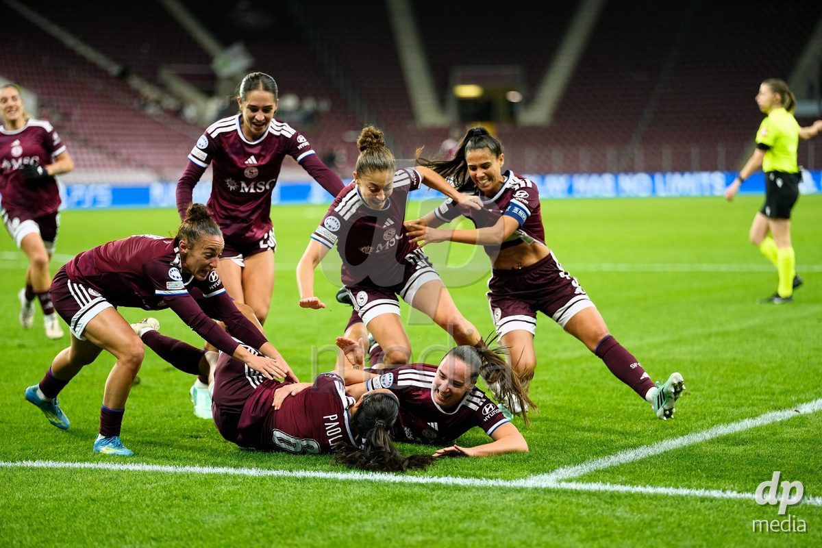 GENEVA, SWITZERLAND - OCTOBER 28: Paola Hernandez of Servette FC Chenois Feminin celebrates her goal after scoring the first goal of Servette FC Chenois Feminin during the UEFA Women's Champions League match between Servette FC Chenois Feminin and OH Leuven at Stade de Geneve on October 28, 2026 in Geneva, Switzerland.