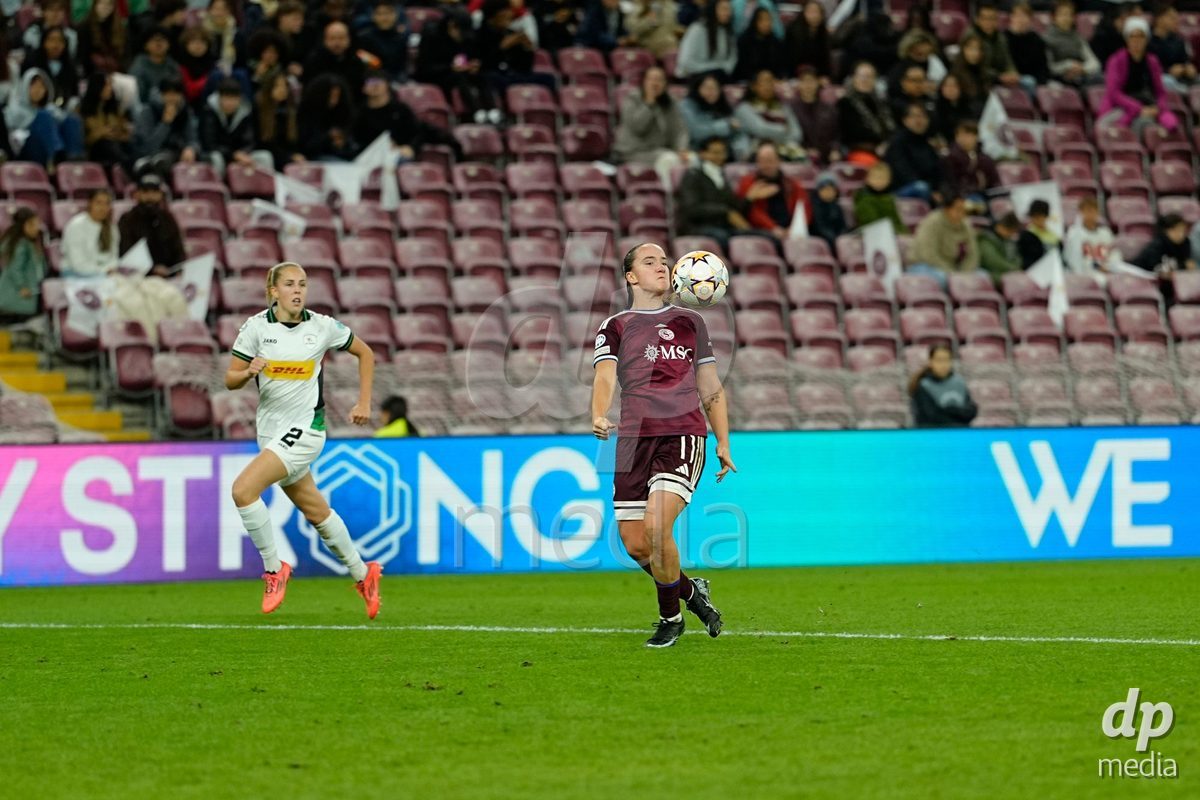 GENEVA, SWITZERLAND - OCTOBER 28: Magdalena Sobal of Servette FC Chenois Feminin during the UEFA Women's Champions League match between Servette FC Chenois Feminin and OH Leuven at Stade de Geneve on October 28, 2026 in Geneva, Switzerland.