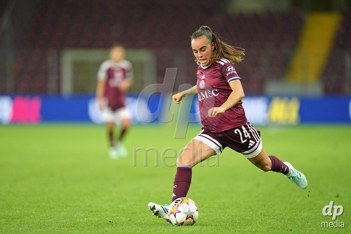 GENEVA, SWITZERLAND - OCTOBER 28: Joana Marchao of Servette FC Chenois Feminin during the UEFA Women's Champions League match between Servette FC Chenois Feminin and OH Leuven at Stade de Geneve on October 28, 2026 in Geneva, Switzerland.