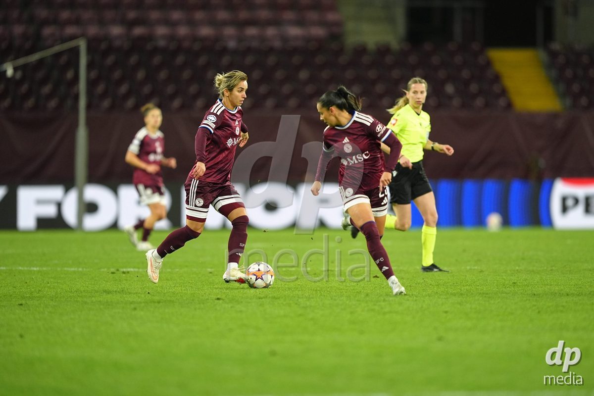 GENEVA, SWITZERLAND - OCTOBER 28: Natasha Andonova of Servette FC Chenois Feminin during the UEFA Women's Champions League match between Servette FC Chenois Feminin and OH Leuven at Stade de Geneve on October 28, 2026 in Geneva, Switzerland.