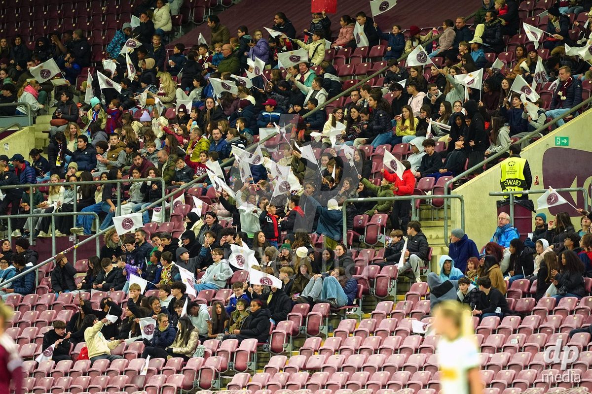 GENEVA, SWITZERLAND - OCTOBER 28: Fans of Servette FC Chenois Feminin during the UEFA Women's Champions League match between Servette FC Chenois Feminin and OH Leuven at Stade de Geneve on October 28, 2026 in Geneva, Switzerland.