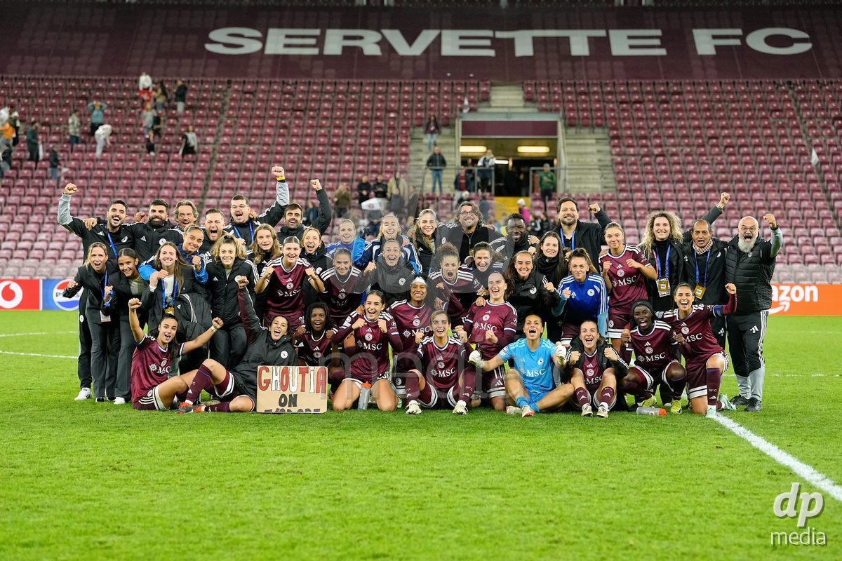 GENEVA, SWITZERLAND - OCTOBER 28: Winning picture of Servette FC Chenois Feminin after the UEFA Women's Champions League match between Servette FC Chenois Feminin and OH Leuven at Stade de Geneve on October 28, 2026 in Geneva, Switzerland.