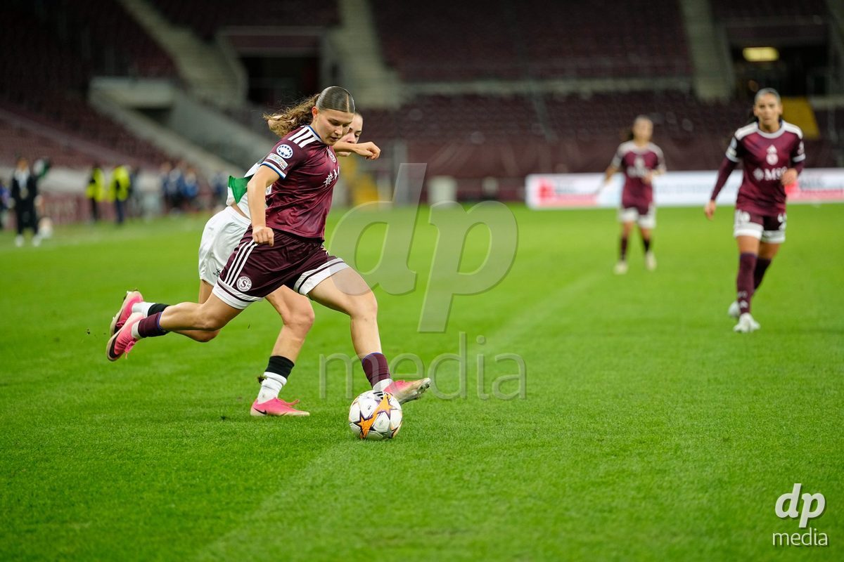 GENEVA, SWITZERLAND - OCTOBER 28: Chiara Wallin of Servette FC Chenois Feminin during the UEFA Women's Champions League match between Servette FC Chenois Feminin and OH Leuven at Stade de Geneve on October 28, 2026 in Geneva, Switzerland.