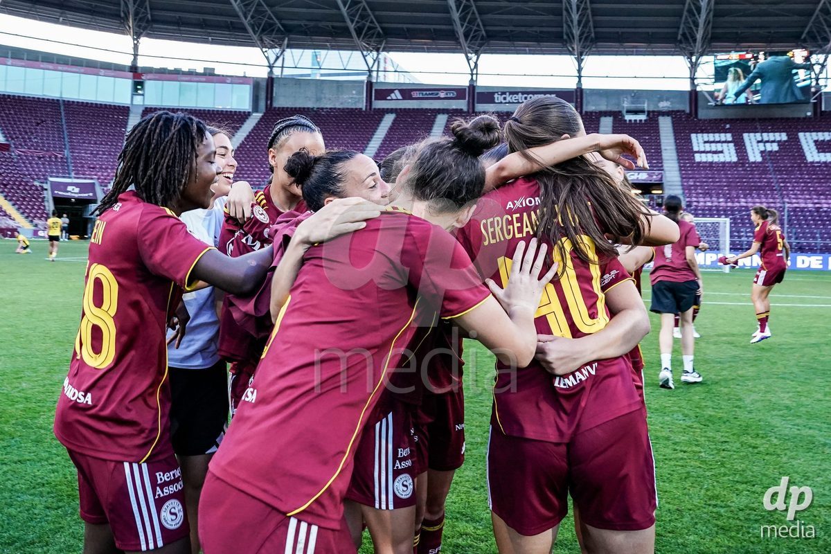 GENEVA, SWITZERLAND - MAY 29: Celebration of team Servette after winning the Final of the AXA Women's Super League match between Servette FC Chenois Feminin and BSC YB Frauen at Stade de Geneve on May 29, 2026 in Geneva, Switzerland.
