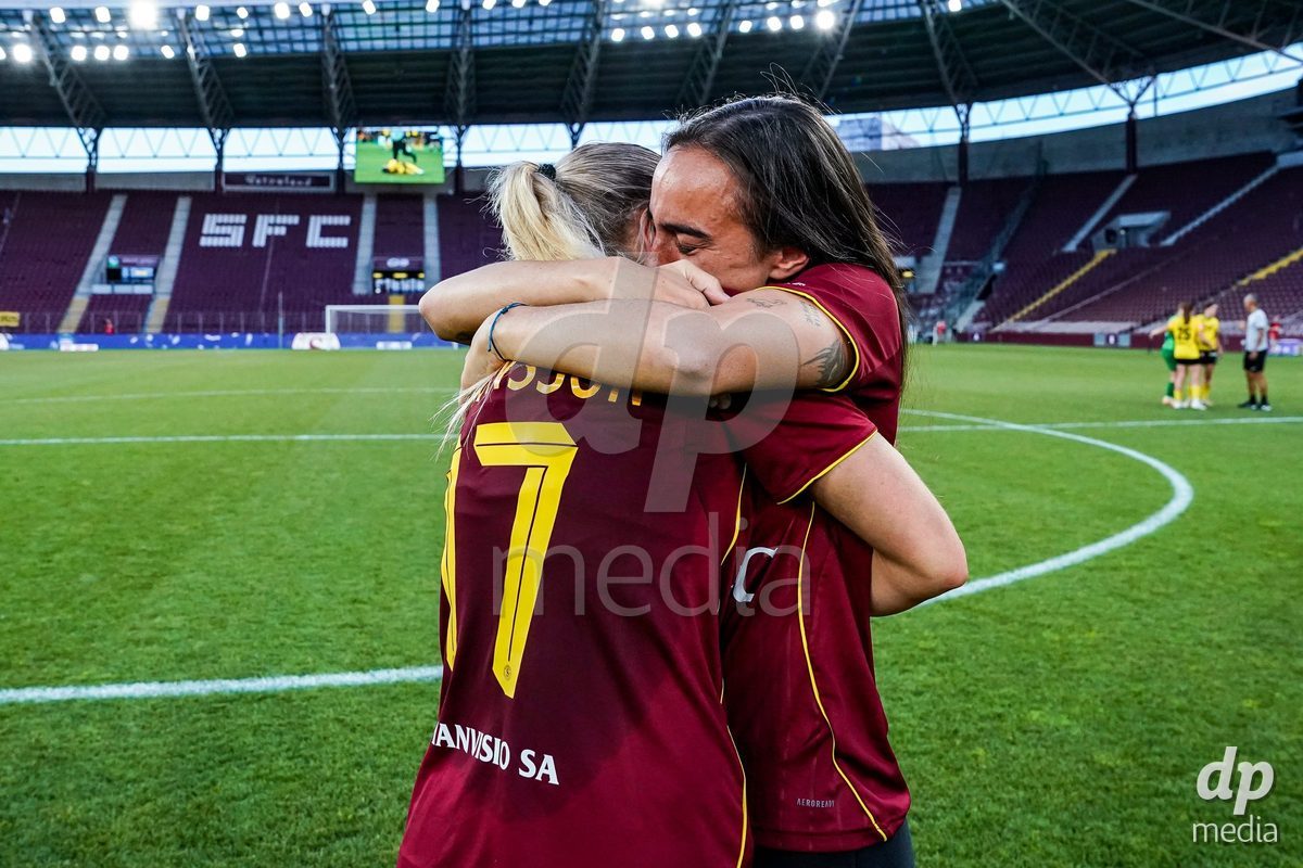 GENEVA, SWITZERLAND - MAY 29: Celebration of team Servette after winning the Final of the AXA Women's Super League match between Servette FC Chenois Feminin and BSC YB Frauen at Stade de Geneve on May 29, 2026 in Geneva, Switzerland.