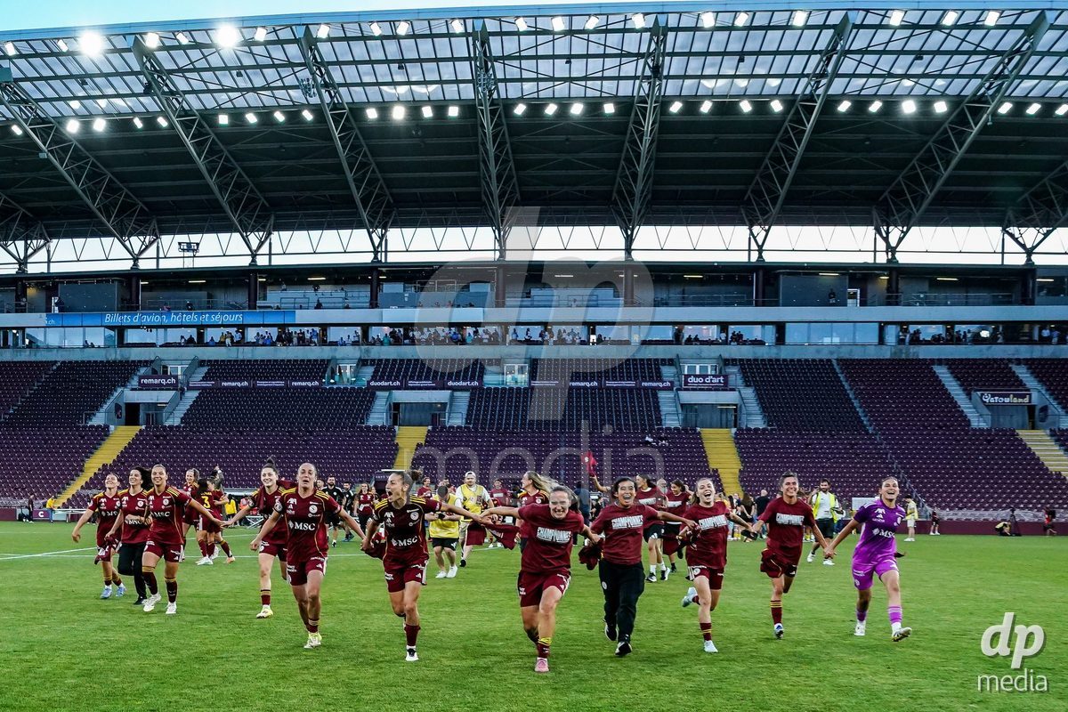 GENEVA, SWITZERLAND - MAY 29: Celebration of team Servette after winning the Final of the AXA Women's Super League match between Servette FC Chenois Feminin and BSC YB Frauen at Stade de Geneve on May 29, 2026 in Geneva, Switzerland.