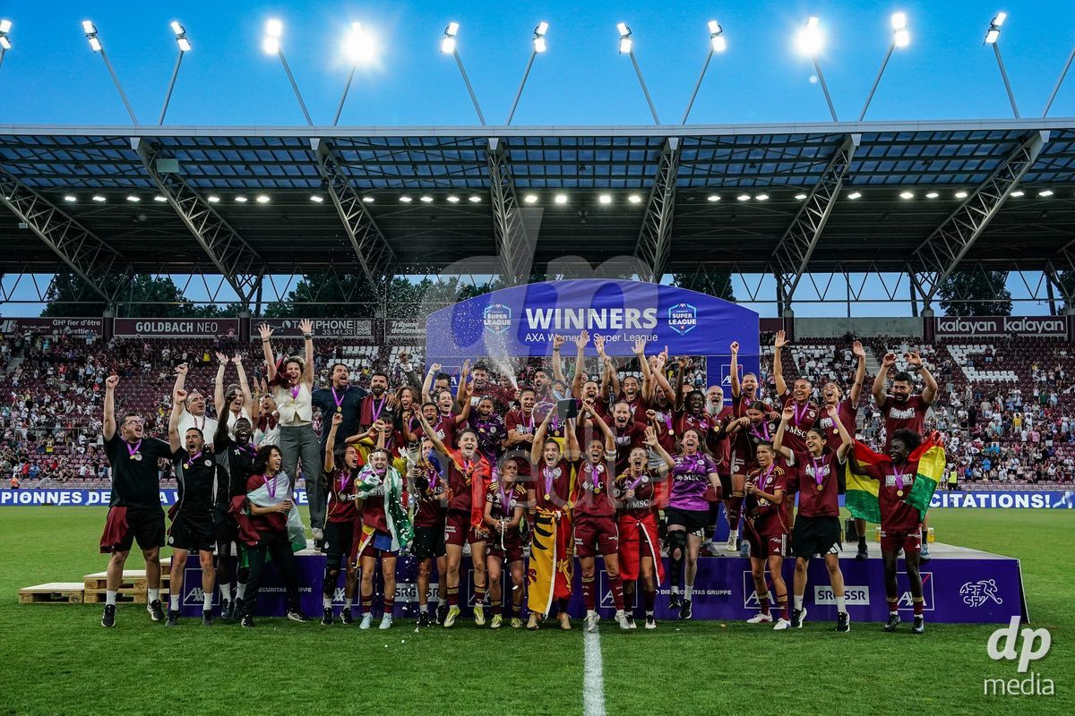 GENEVA, SWITZERLAND - MAY 29: Celebration of team Servette after winning the Final of the AXA Women's Super League match between Servette FC Chenois Feminin and BSC YB Frauen at Stade de Geneve on May 29, 2026 in Geneva, Switzerland.