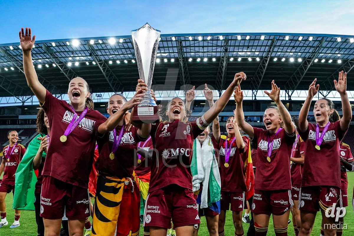 GENEVA, SWITZERLAND - MAY 29: Celebration of team Servette after winning the Final of the AXA Women's Super League match between Servette FC Chenois Feminin and BSC YB Frauen at Stade de Geneve on May 29, 2026 in Geneva, Switzerland.