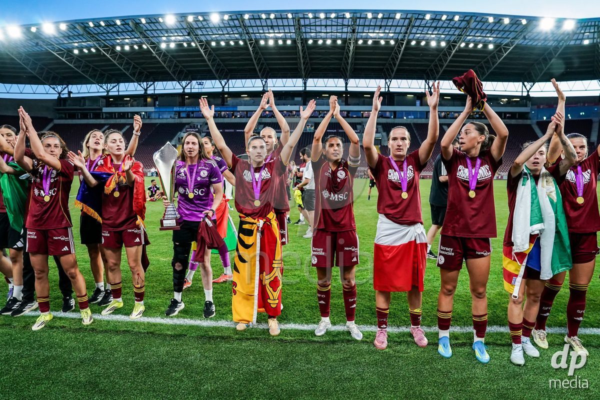 GENEVA, SWITZERLAND - MAY 29: Celebration of team Servette after winning the Final of the AXA Women's Super League match between Servette FC Chenois Feminin and BSC YB Frauen at Stade de Geneve on May 29, 2026 in Geneva, Switzerland.