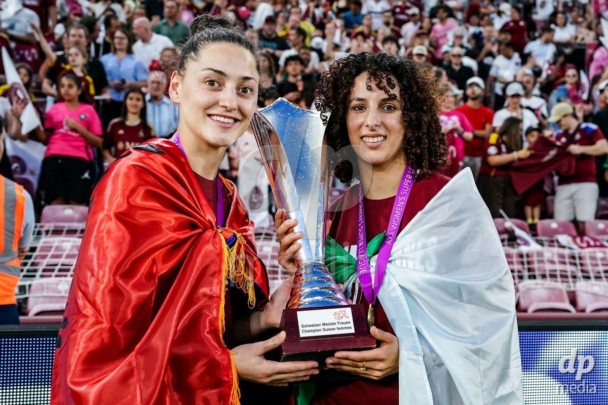 GENEVA, SWITZERLAND - MAY 29: Celebration of team Servette after winning the Final of the AXA Women's Super League match between Servette FC Chenois Feminin and BSC YB Frauen at Stade de Geneve on May 29, 2026 in Geneva, Switzerland.
