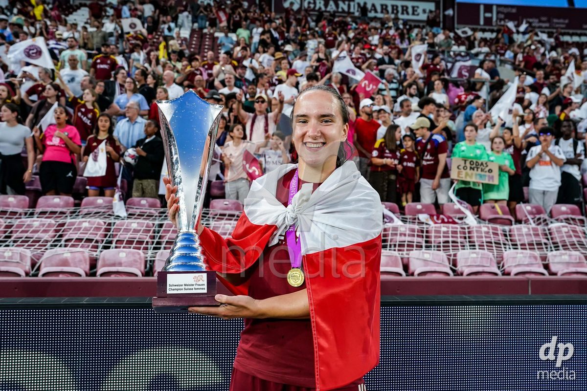 GENEVA, SWITZERLAND - MAY 29: Celebration of team Servette after winning the Final of the AXA Women's Super League match between Servette FC Chenois Feminin and BSC YB Frauen at Stade de Geneve on May 29, 2026 in Geneva, Switzerland.