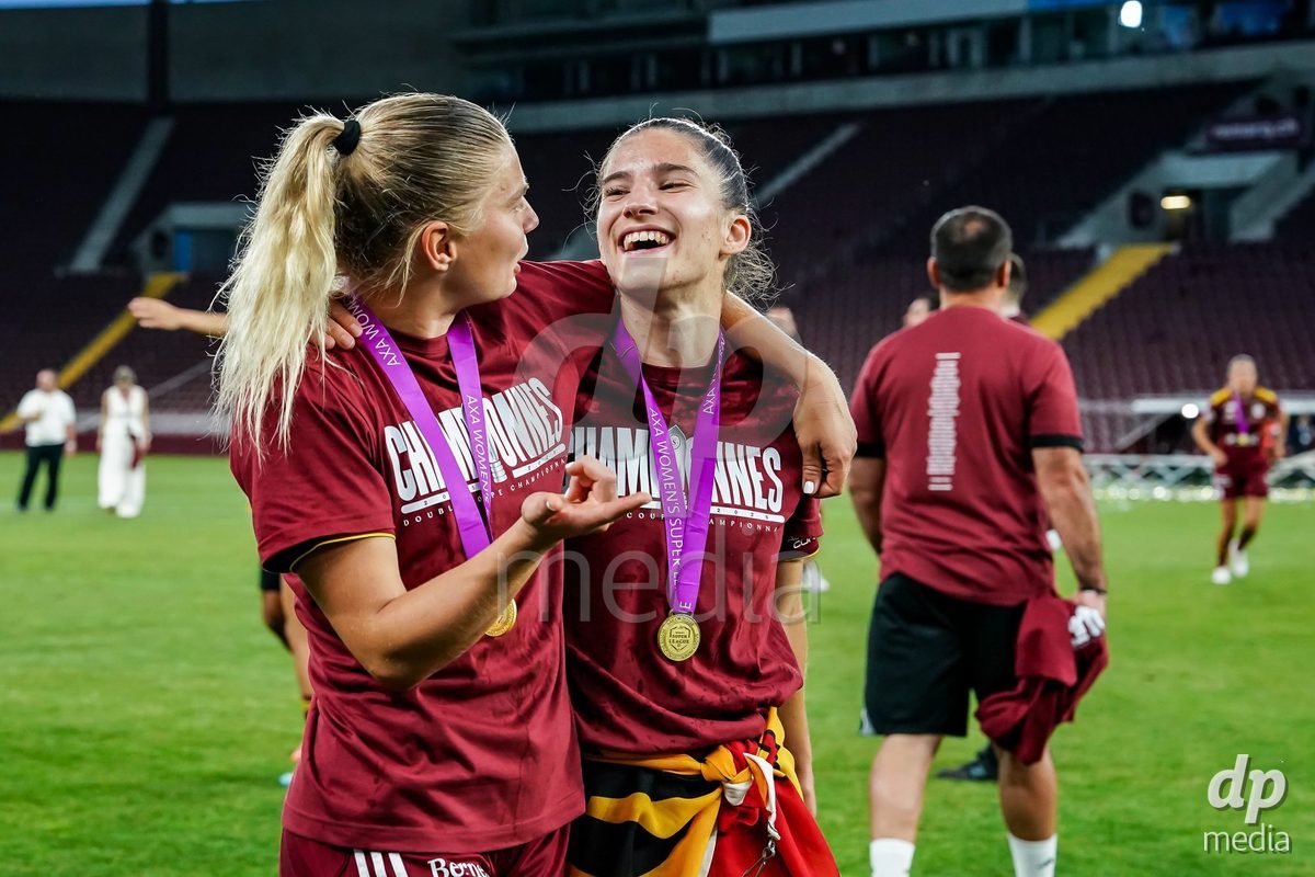 GENEVA, SWITZERLAND - MAY 29: Celebration of team Servette after winning the Final of the AXA Women's Super League match between Servette FC Chenois Feminin and BSC YB Frauen at Stade de Geneve on May 29, 2026 in Geneva, Switzerland.