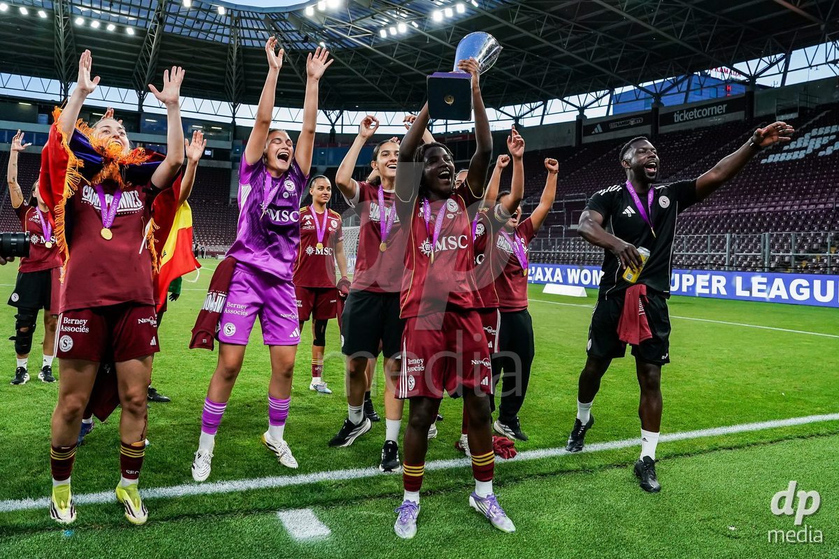 GENEVA, SWITZERLAND - MAY 29: Celebration of team Servette after winning the Final of the AXA Women's Super League match between Servette FC Chenois Feminin and BSC YB Frauen at Stade de Geneve on May 29, 2026 in Geneva, Switzerland.