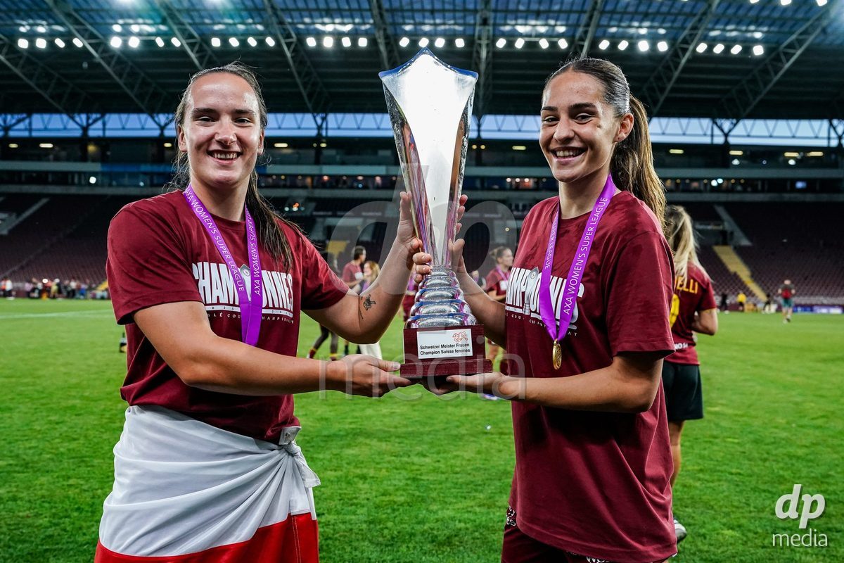 GENEVA, SWITZERLAND - MAY 29: Celebration of team Servette after winning the Final of the AXA Women's Super League match between Servette FC Chenois Feminin and BSC YB Frauen at Stade de Geneve on May 29, 2026 in Geneva, Switzerland.