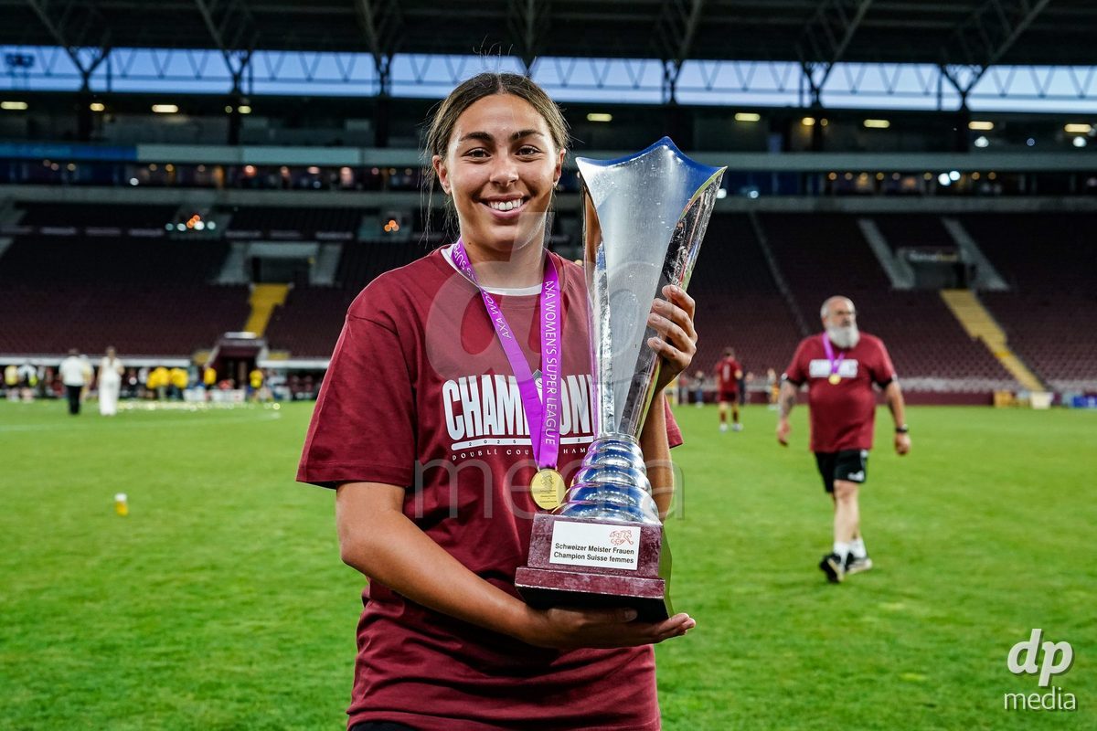 GENEVA, SWITZERLAND - MAY 29: Celebration of team Servette after winning the Final of the AXA Women's Super League match between Servette FC Chenois Feminin and BSC YB Frauen at Stade de Geneve on May 29, 2026 in Geneva, Switzerland.