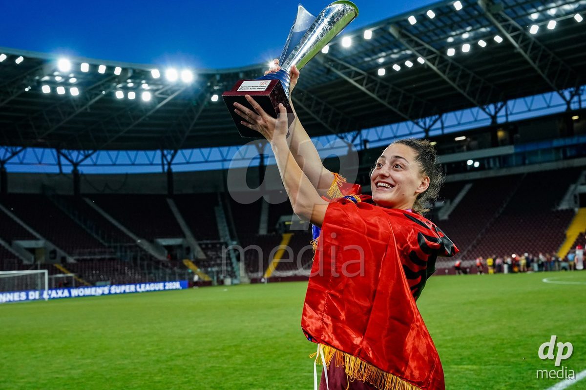 GENEVA, SWITZERLAND - MAY 29: Celebration of team Servette after winning the Final of the AXA Women's Super League match between Servette FC Chenois Feminin and BSC YB Frauen at Stade de Geneve on May 29, 2026 in Geneva, Switzerland.