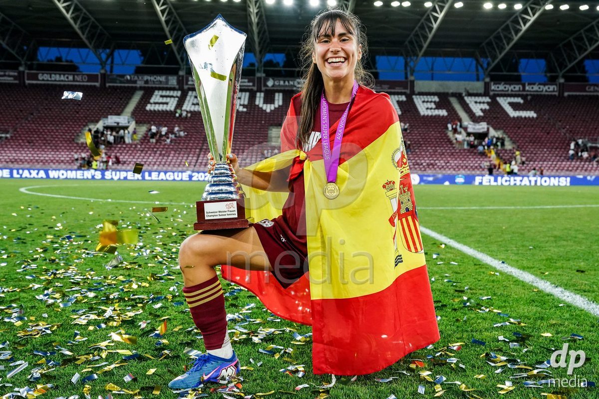 GENEVA, SWITZERLAND - MAY 29: Celebration of team Servette after winning the Final of the AXA Women's Super League match between Servette FC Chenois Feminin and BSC YB Frauen at Stade de Geneve on May 29, 2026 in Geneva, Switzerland.
