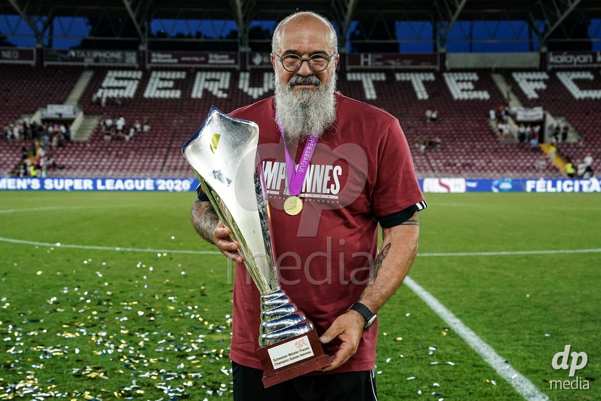 GENEVA, SWITZERLAND - MAY 29: Celebration of team Servette after winning the Final of the AXA Women's Super League match between Servette FC Chenois Feminin and BSC YB Frauen at Stade de Geneve on May 29, 2026 in Geneva, Switzerland.