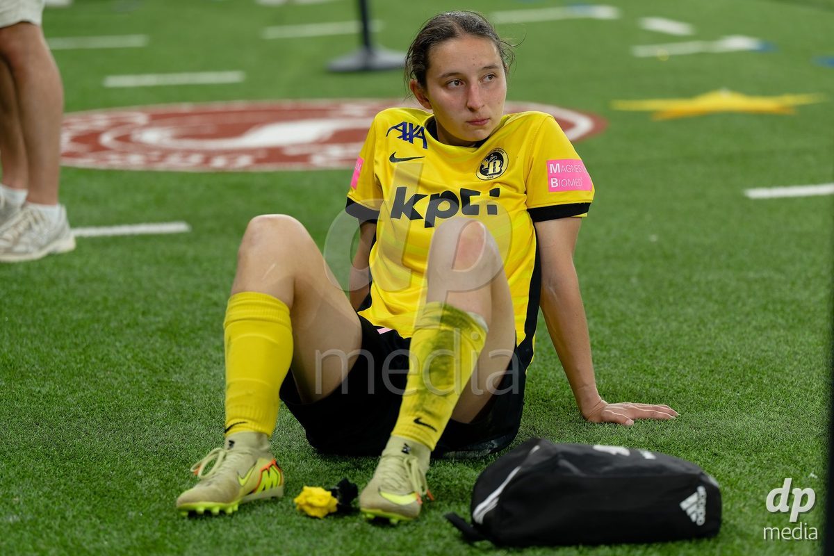 Geneva, Switzerland - May 29 : Malaurie Granges of BSC YB Frauen looks dejected after losing the final  during the AWSL Final Second Leg match between Servette FC Chenois Feminin  and BSC YB Frauen  at Stade de Geneve on May 29 , 2026 in Geneva, Switzerland.