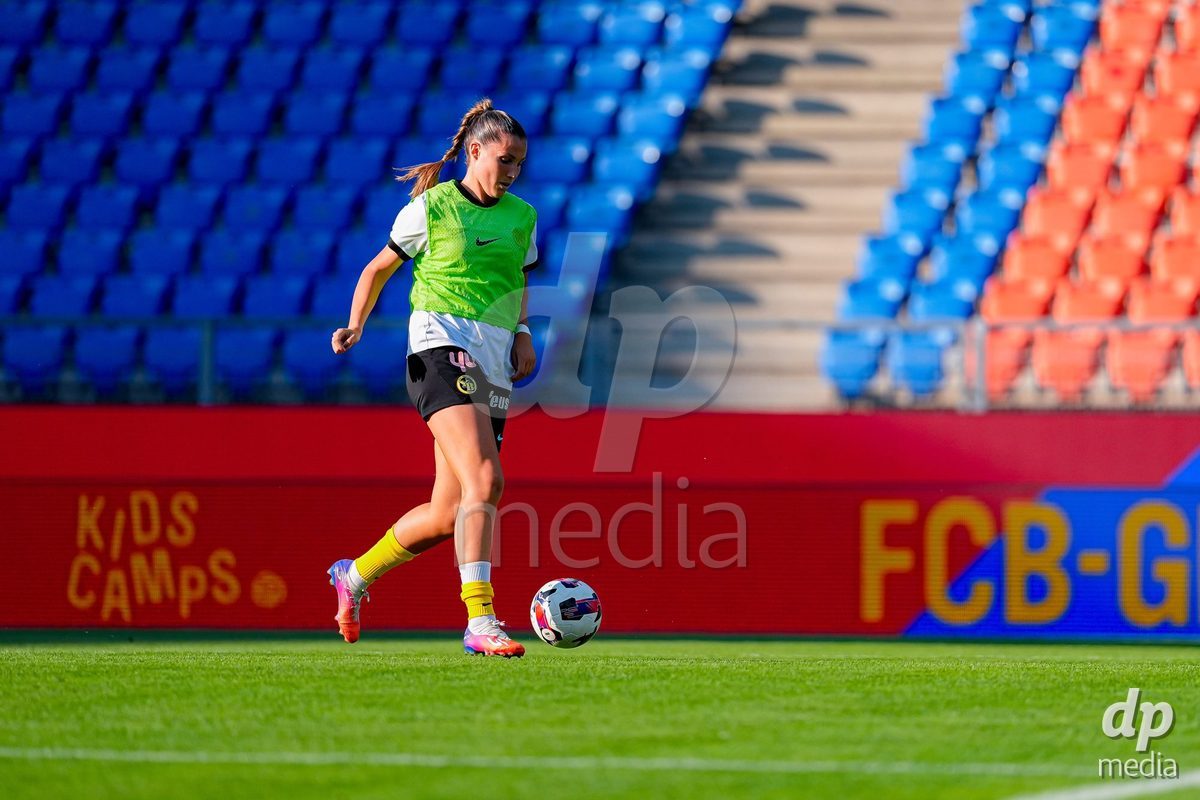 Switzerland: AXA Womens Super League 2026/27, FC Basel 1893 vs BSC YB Frauen - St. Jakob-Park, Basel: Maria Jimenez (María Jiménez) (4 BSC YB Frauen) warming up