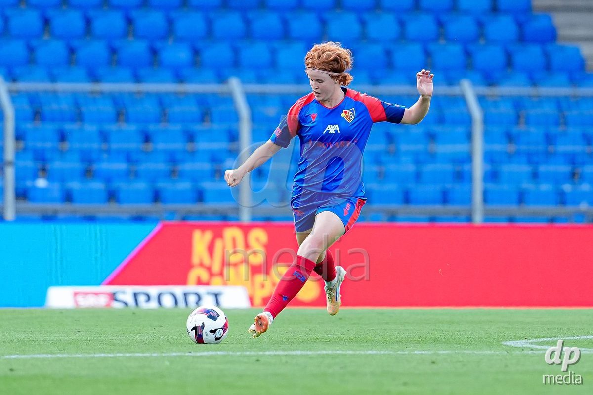Switzerland: AXA Womens Super League 2026/27, FC Basel 1893 vs BSC YB Frauen - St. Jakob-Park, Basel: Lena Goppel (Lena Göppel) (5 FC Basel 1893) in action.