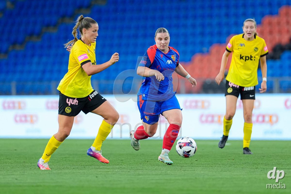 Switzerland: AXA Womens Super League 2026/27, FC Basel 1893 vs BSC YB Frauen - St. Jakob-Park, Basel: Julia Matuschewski (10 FC Basel 1893), right, in action.
