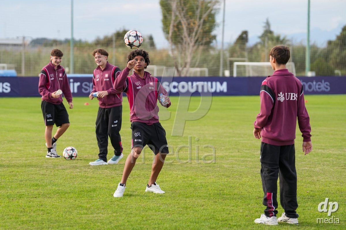 SIDE, TURKIYE - OCTOBER 31: Players of Switzerland arrive prior to the International Friendly tournament football match between Portugal U16 and Switzerland U16 at Emirhan Sport Complex on October 31, 2026 in Side, Turkiye.