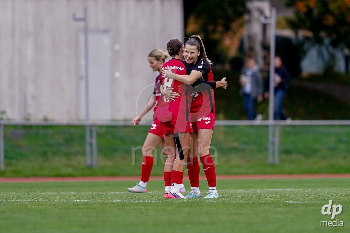 LUZERN, SWITZERLAND - OCTOBER 31: Vanesa Hoti of FC Aarau Frauen and Celia Hofer of FC Aarau Frauen celebrating after teams first goal during the AXA Women's Super League match between FC Luzern and FC Aarau Frauen at Hubelmatt on October 31, 2026 in Luzern, Switzerland.