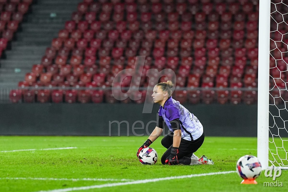 ZURICH, SWITZERLAND - OCTOBER 31: Gilliane Roch of Yverdon Sport Women makes a save during the AXA Women's Super League match between GC Frauenfussball and Yverdon Sport Women at Letzigrund on October 31, 2026 in Zurich, Switzerland. (Photo by Daniela Porcelli/DP Media)